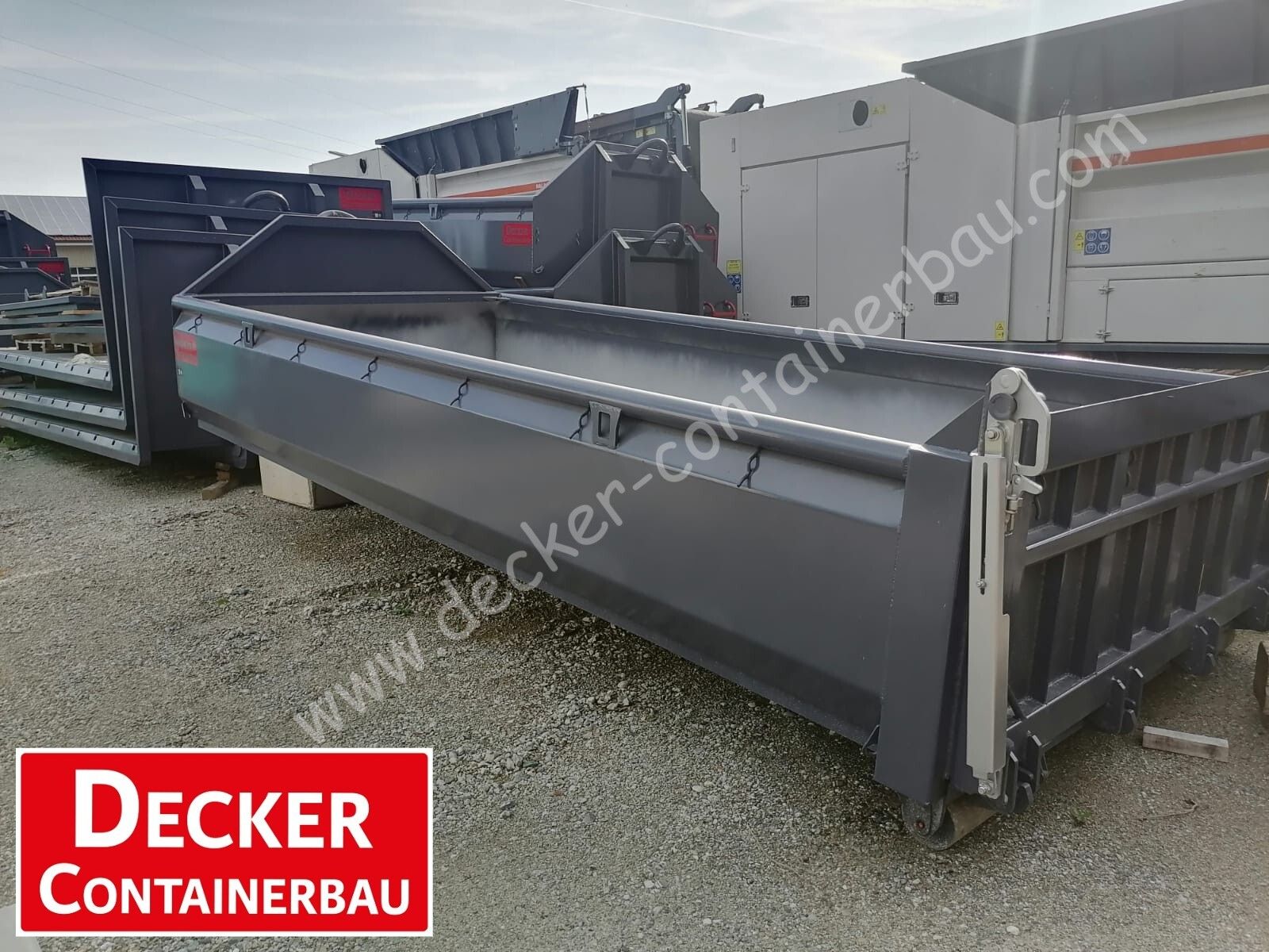 Decker Baýernboxen, Pendelklappe,Länge 5500mm 3