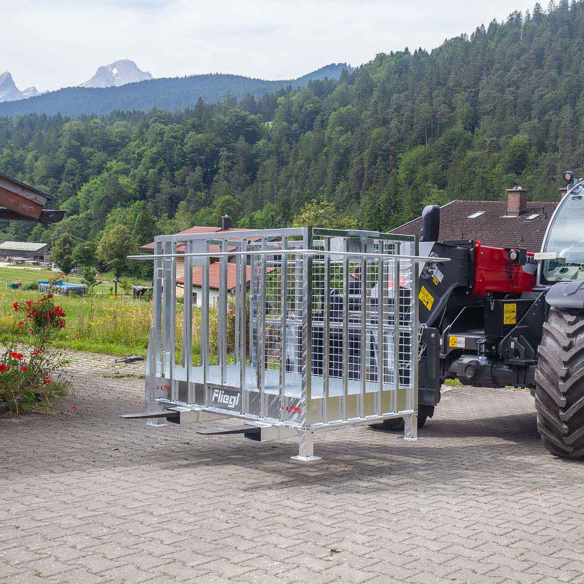 Fliegl Arbeitsbühne, Arbeitsplattform, Arbeitskorb 3