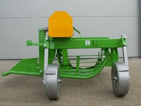 MD Landmaschinen BO Kartoffelroder mit Seitenauswurf Ursa