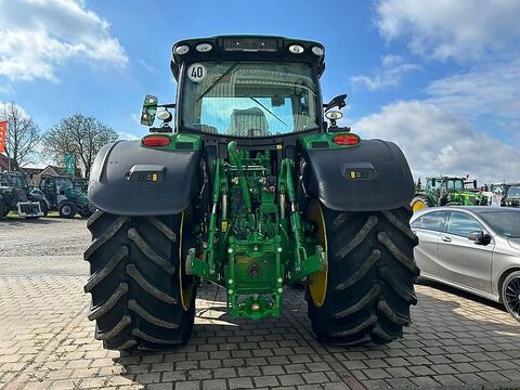 John Deere 6215R 3