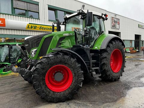<strong>Fendt 826 Vario mit </strong><br />