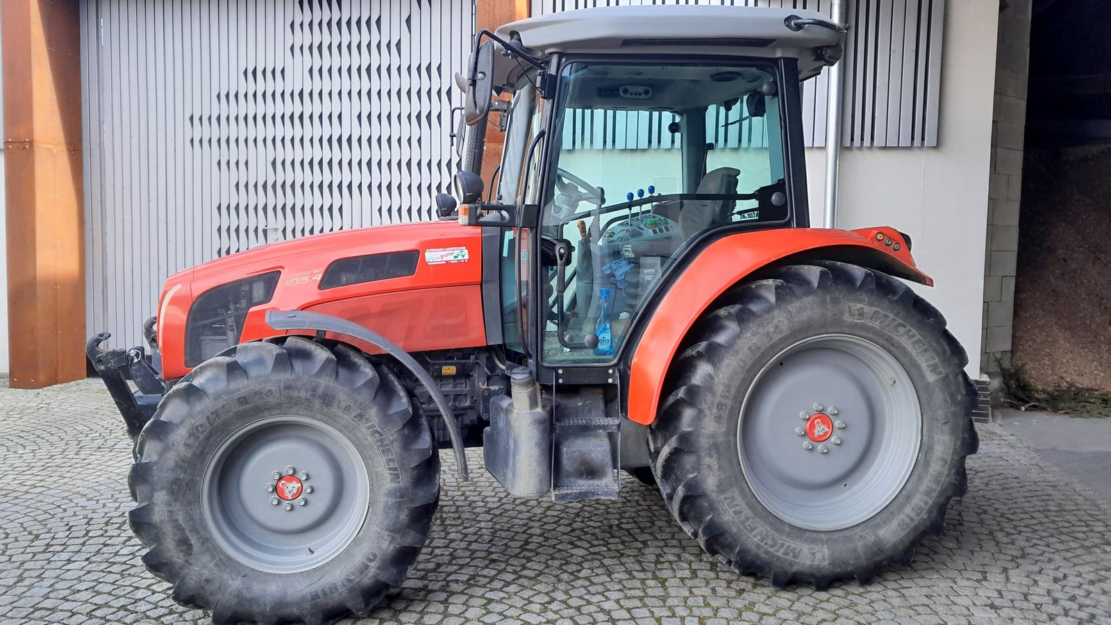 Same Explorer 105.4 HD 3