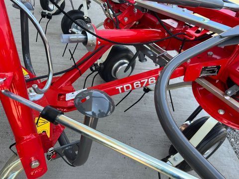 Massey Ferguson Massey Ferguson Heuwender TD 676 3