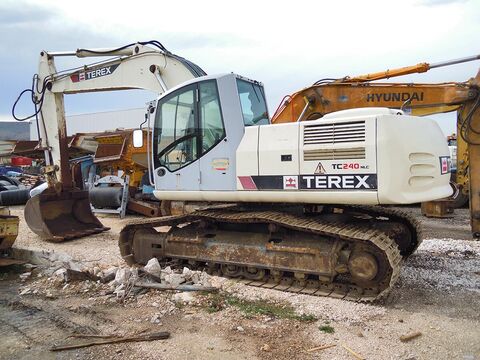 Terex TC240LC