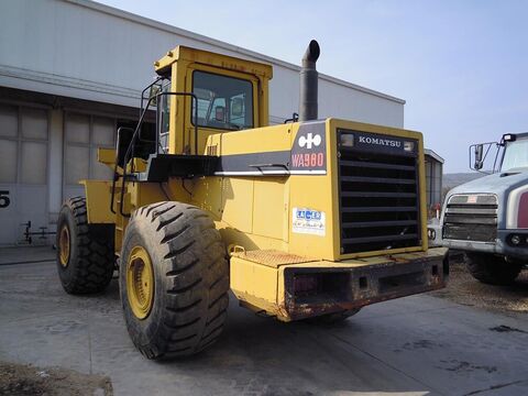 Komatsu WA500-1