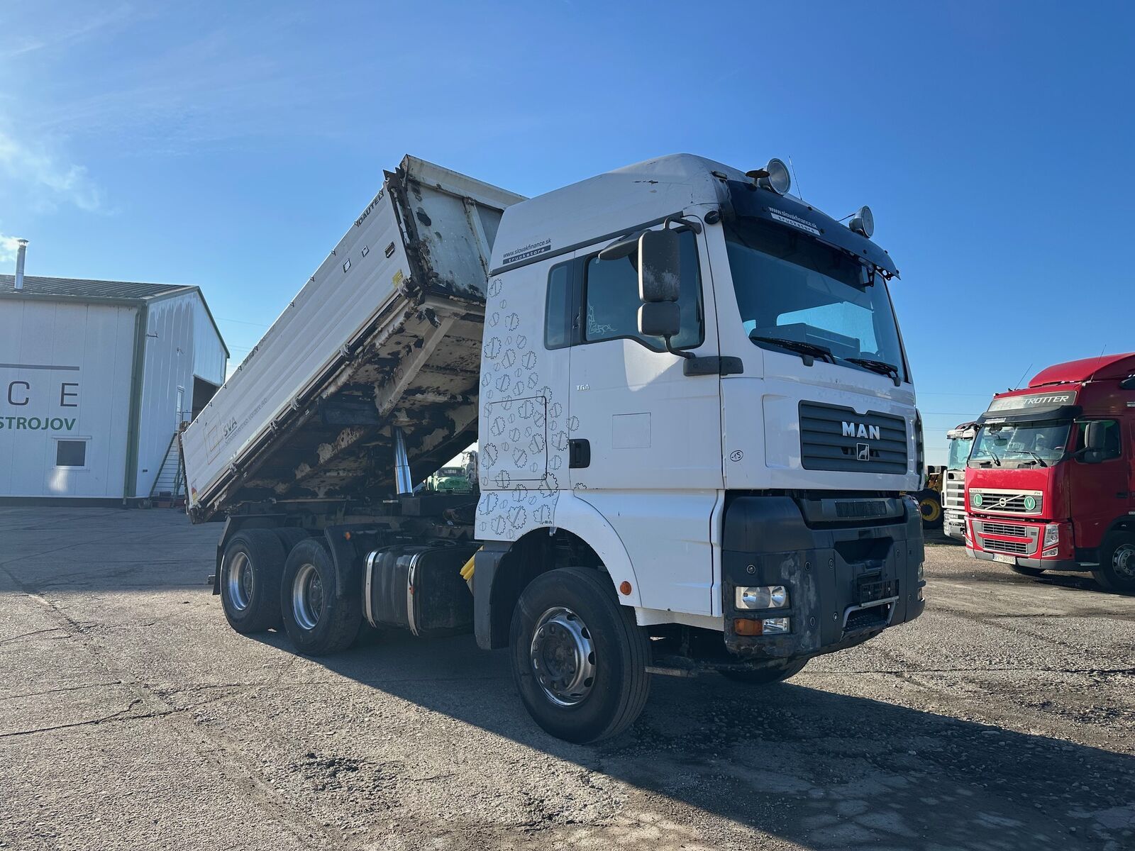 MAN TGA 26.480 6x4 threesided strickling 10m3, 697 3