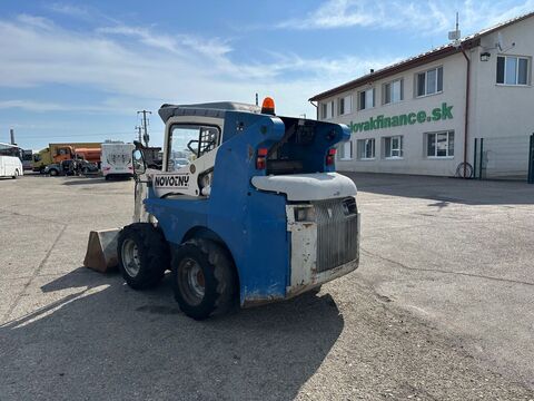 8380-0a63041e81a5a876ba9b6a2e91d1644d-6113256