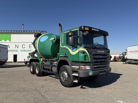 Sonstige P380 domiešavač 6x6 7000l E4 manual VIN 536 + LI