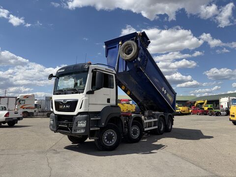 MAN TGS 41.470 VS MONT VIN 747