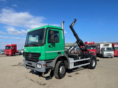 Mercedes-Benz ACTROS 1832