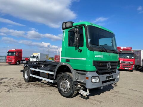 Mercedes-Benz ACTROS 1832 4