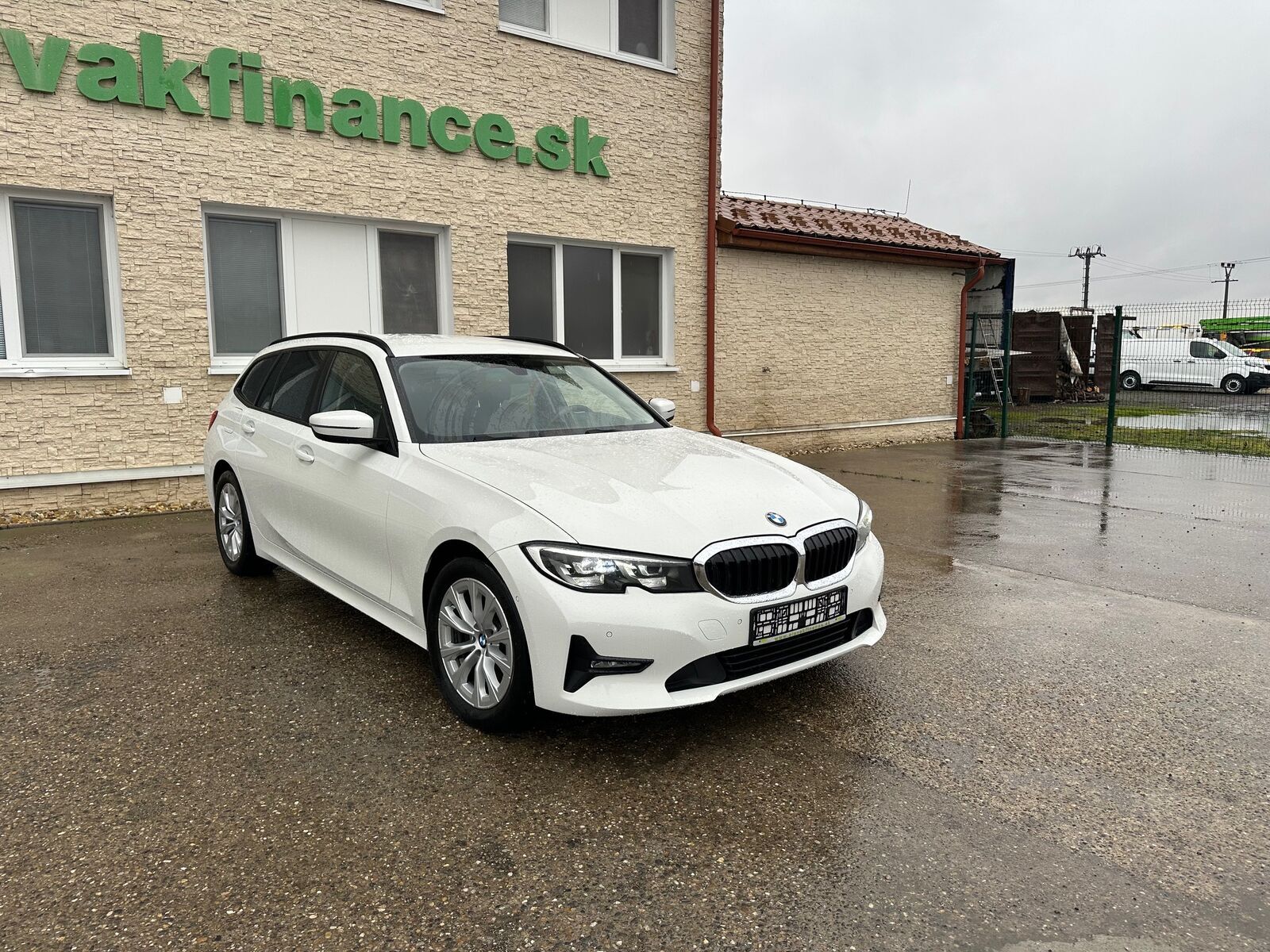 BMW 320x xDrive diesel + HEV VIN 974 3