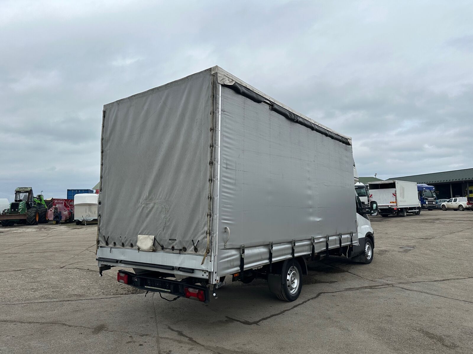 Iveco DAILY 35S17 dvojstranná zhrňovačka VIN 417 3