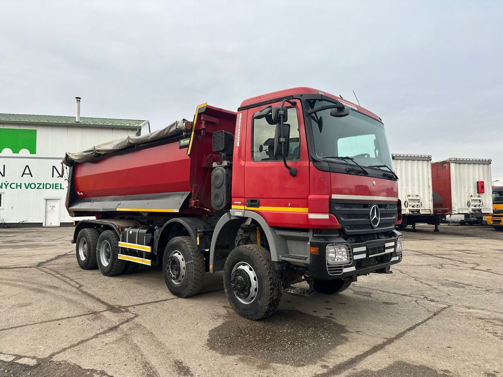 Mercedes 4144 K vin 399 3