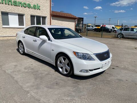 Lexus LS460 VIN 917