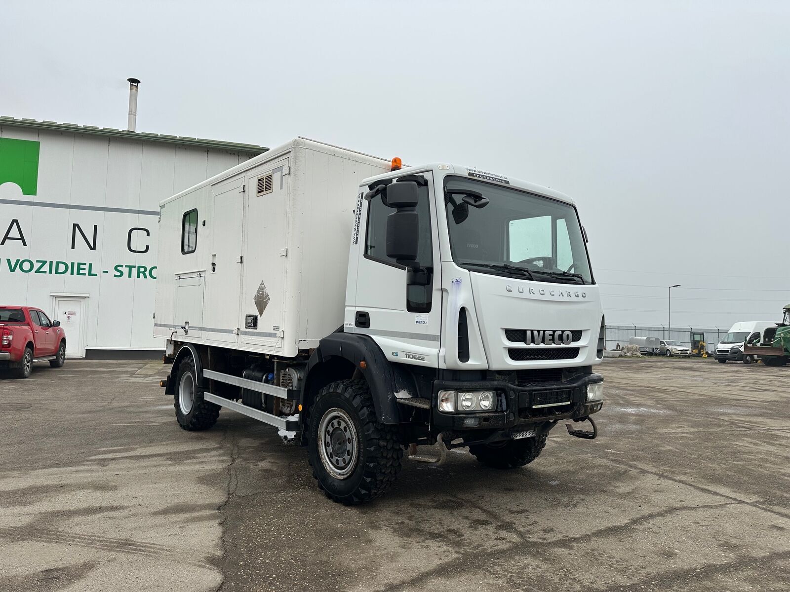 Iveco EUROCARGO 110E22 pojazdná dielňa 4x4 VIN 875 2