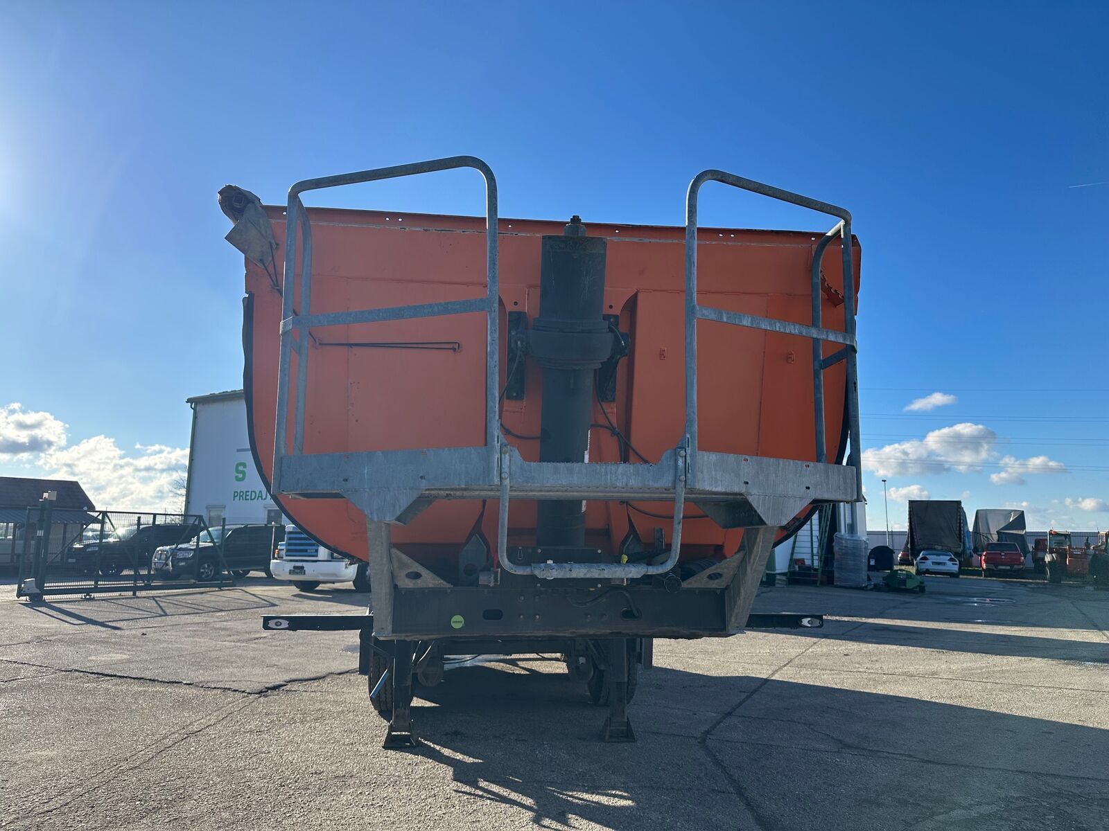 Schwarzmüller one-sided kipper 28m3 THERMOMULDE VIN 988 3