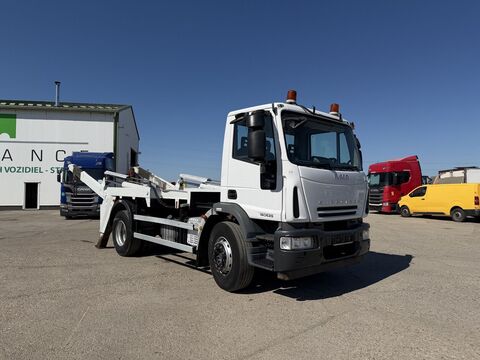 Iveco EUROTECH reťazový naťahovač kontajnerov 4x2 E4 V