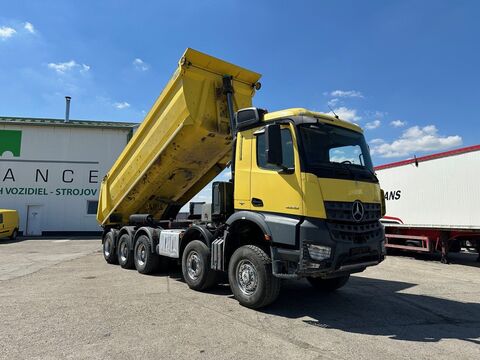 Mercedes AROCS 4448 po pripojení nadstavby vs mont 10x6, 