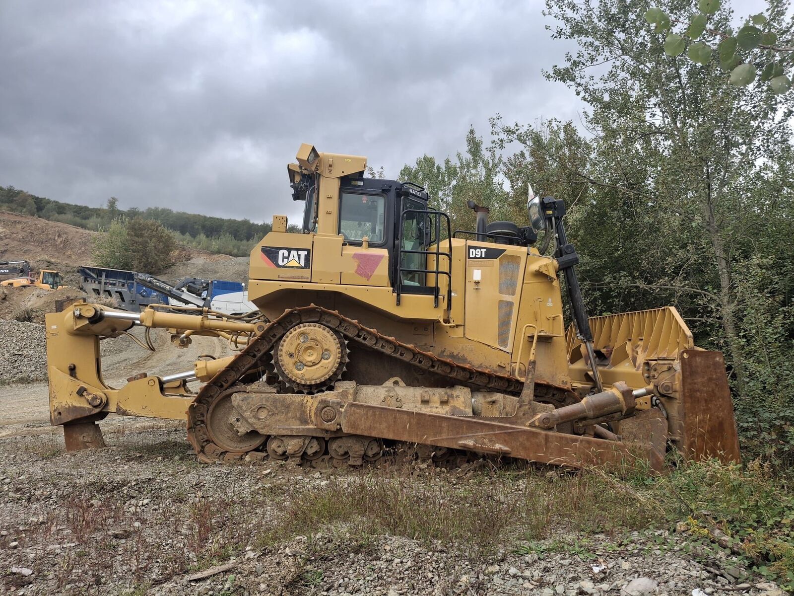 CAT D 9  VIN 444 2