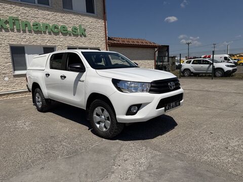 Toyota HILUX 2,4 VIN 724