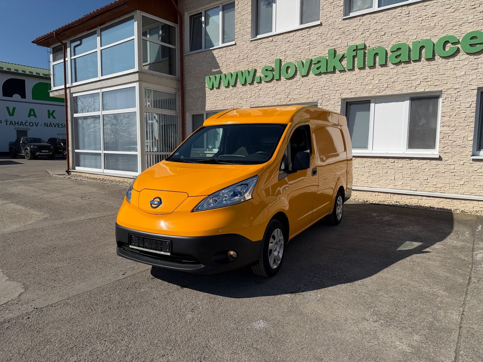 Nissan e-NV200 VIN 440 2