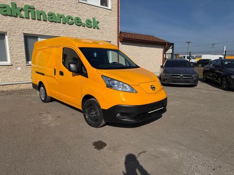 Nissan E-NV200 VIN 164