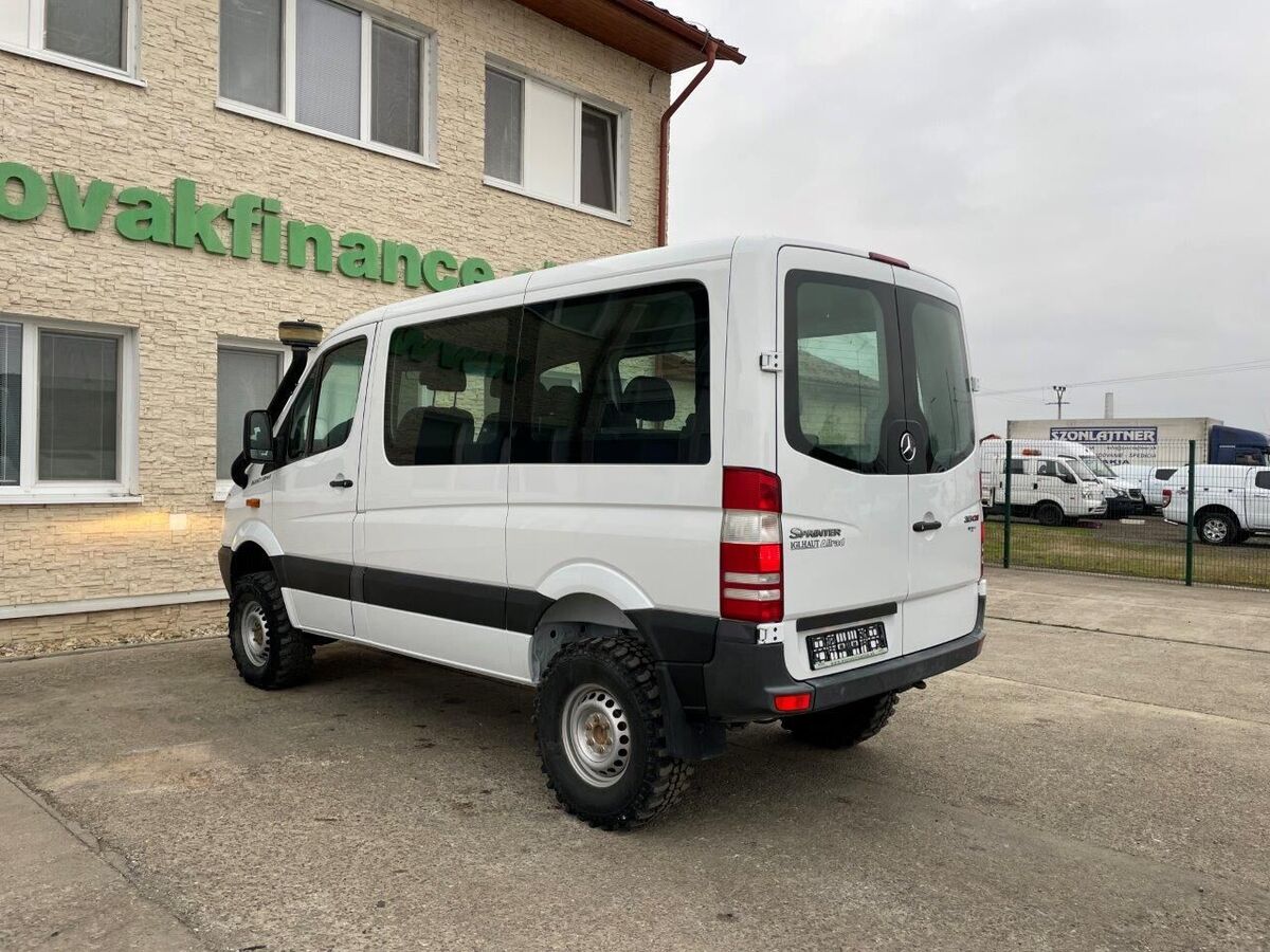 Mercedes Sprinter 313 CDI 4x4 9 miest na sedenie VIN 207 3