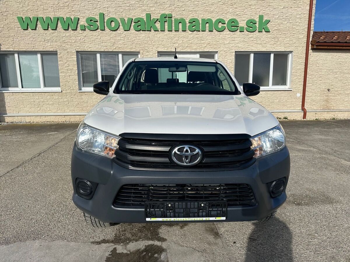 Toyota HILUX 2.4 diesel 4X4 Double Cab VIN 615 3