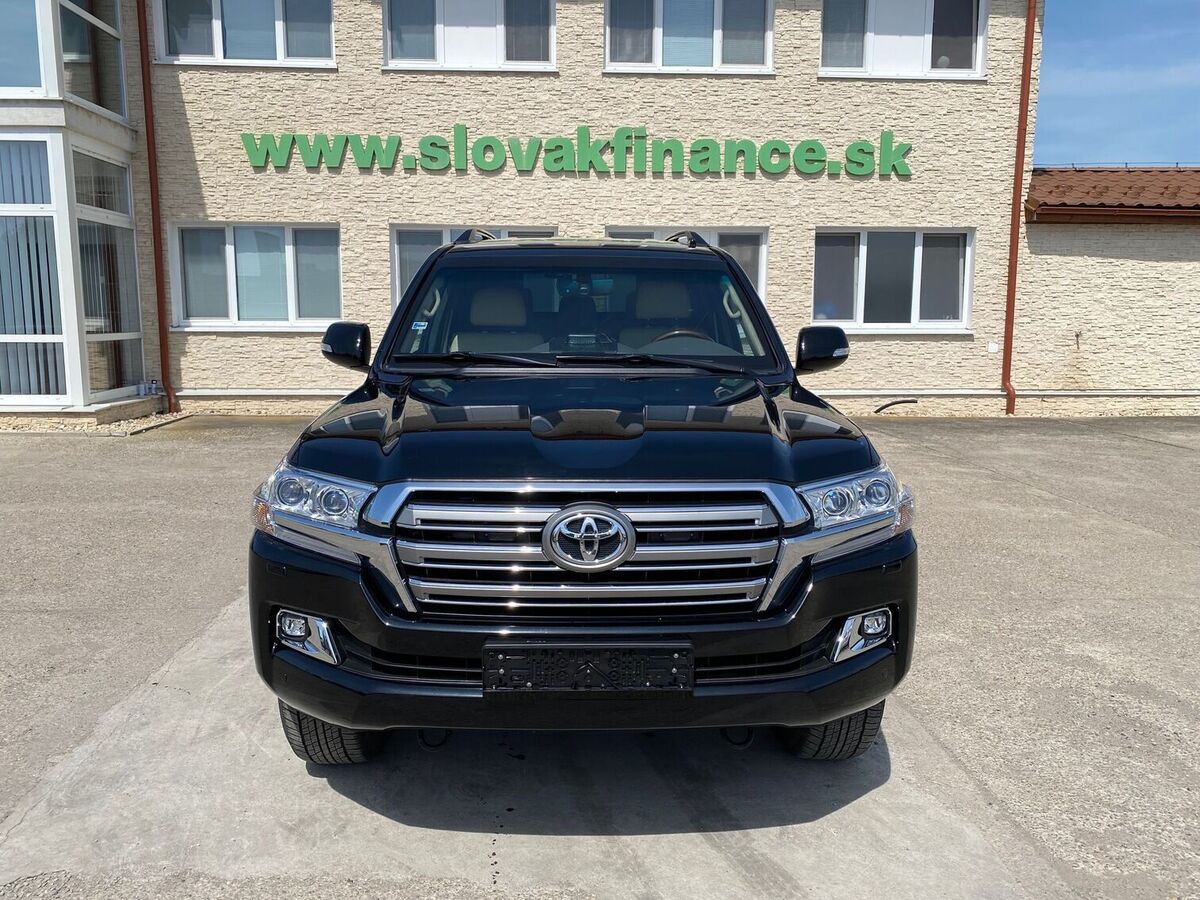 Toyota LAND CRUISER 200 SVOS 4x4 2018 - opancierované v 3