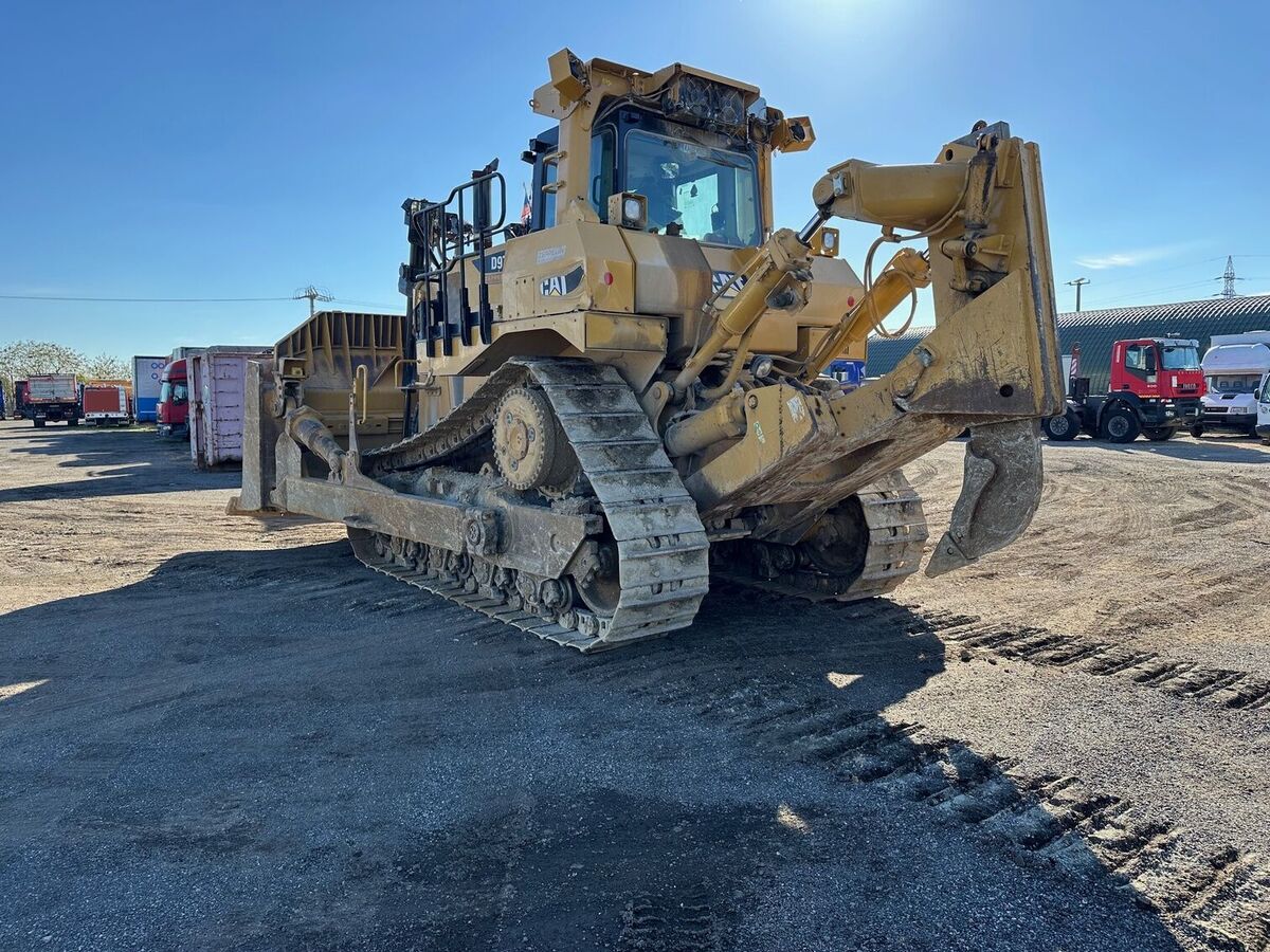 CAT D 9  VIN 444 2