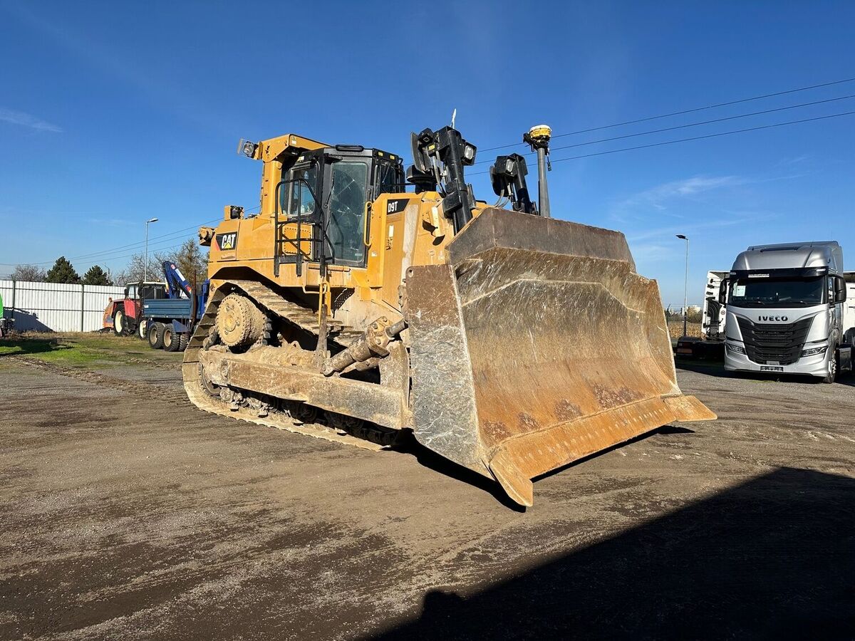 CAT D 9  VIN 444 3