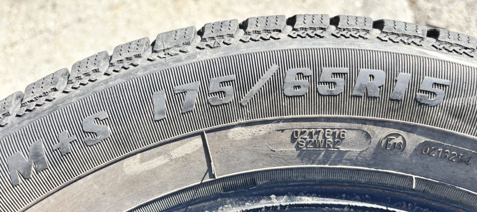 Eskimo S3 + 175/65 R 15, 6 ks, dezen 50%, F9 2