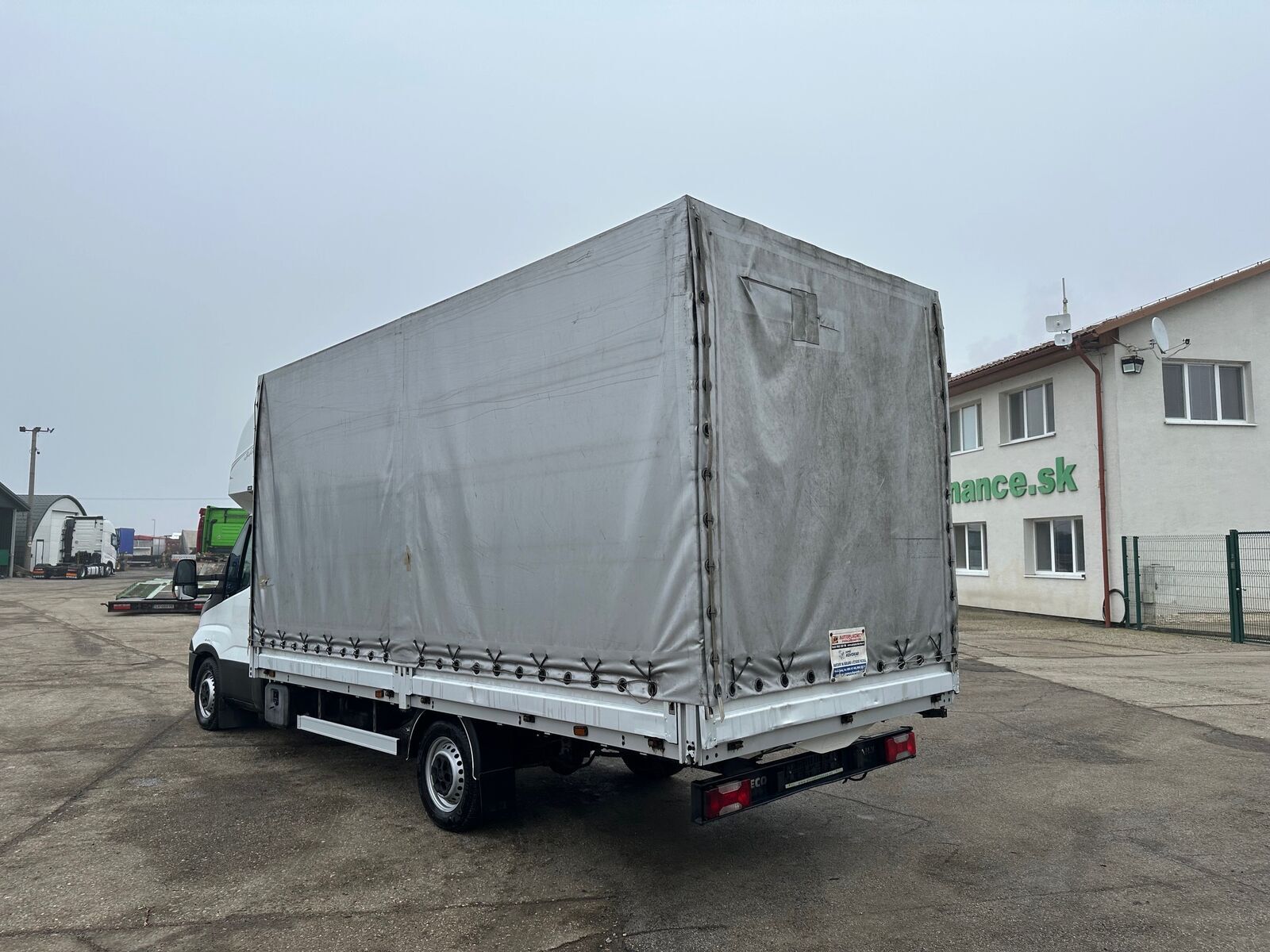 Iveco DAILY 35 S 18 onesided strickling E6 vin 282 3