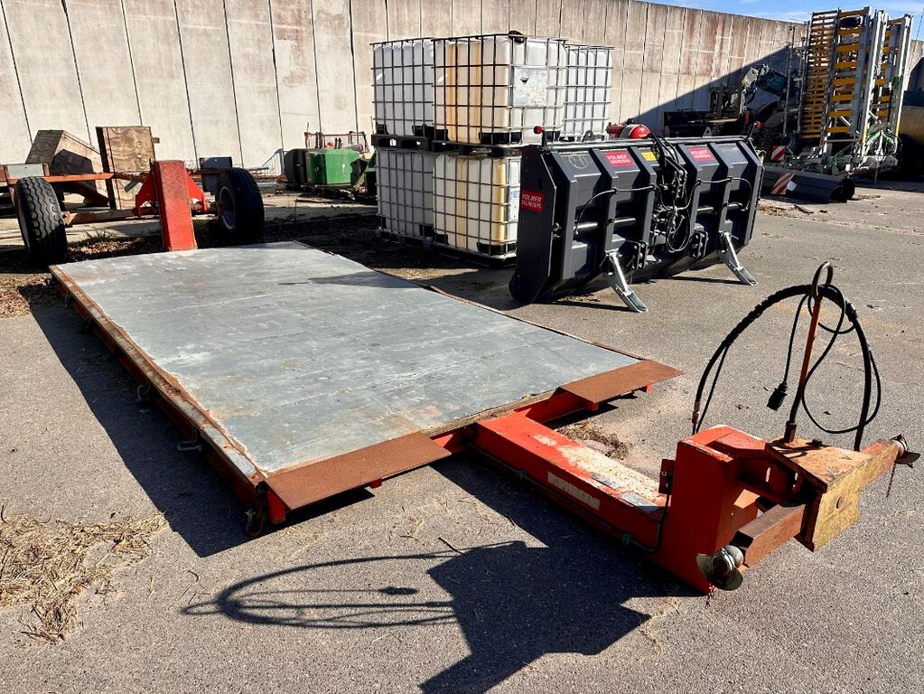 TP8 5000 - Tieflader 2