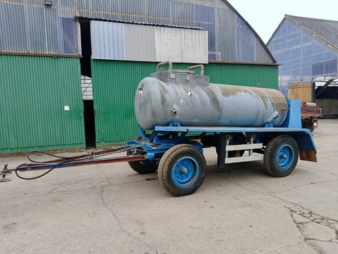Sonstige Tankanhänger 2.700 Liter
