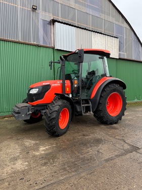 Kubota M 4072 Hydraulic Shuttle