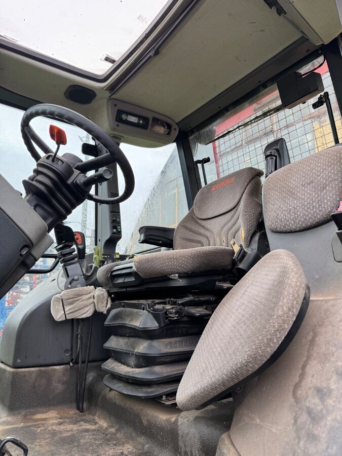 Claas Arion 410 # Frontlader 3