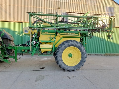 John Deere 624