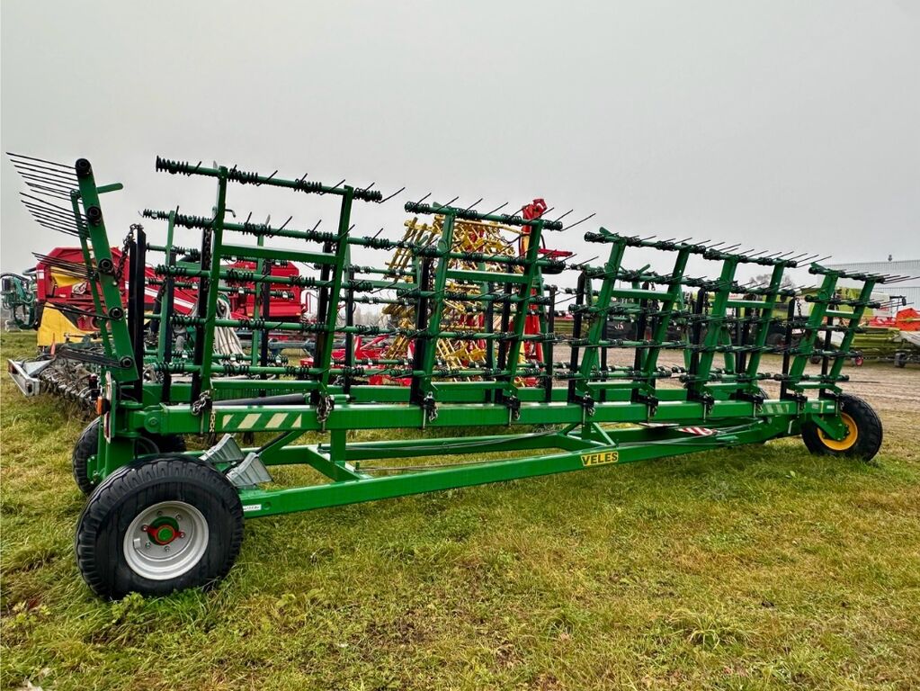 Veles Agro BT 18 - Strohstriegel 3