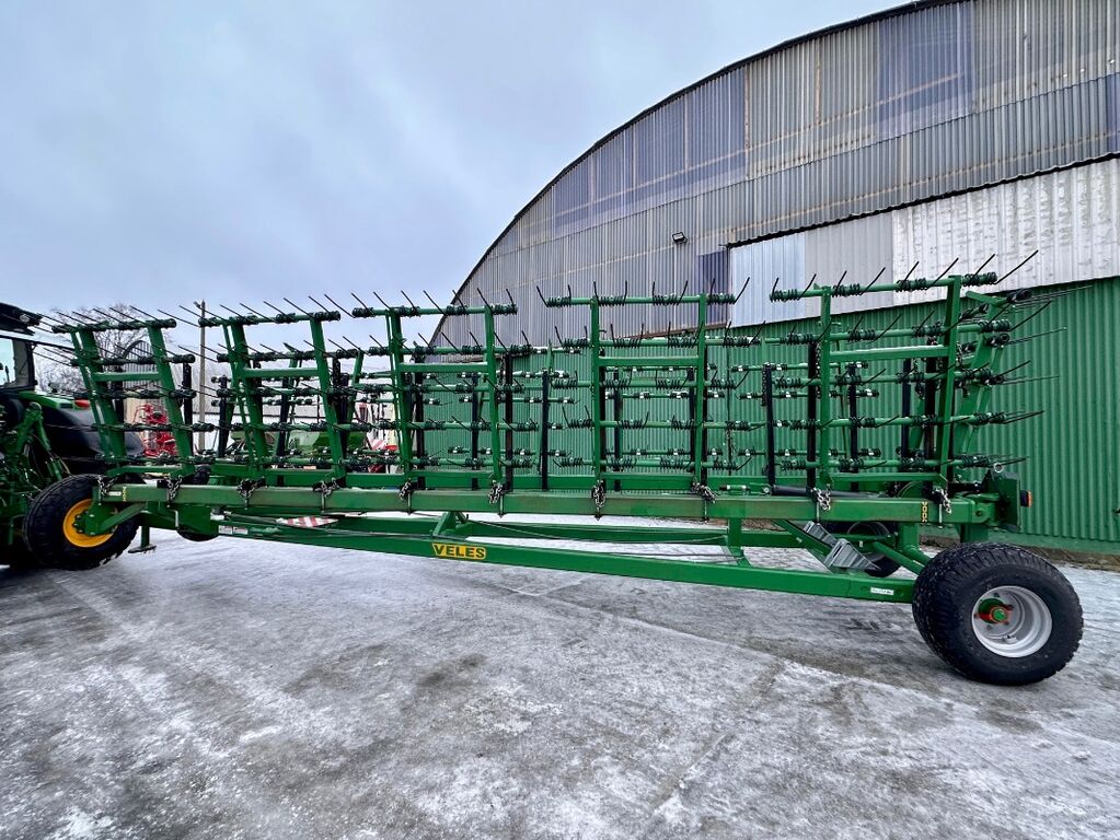 Veles Agro BT 18 - Strohstriegel 3