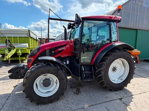 Valtra A 104