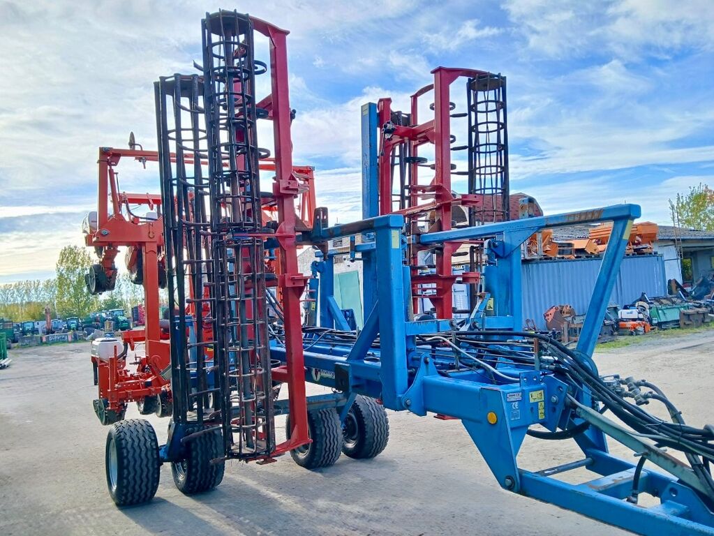 Kuhn Maxima 2 mit Rabe Königsadler / MC Agri 2