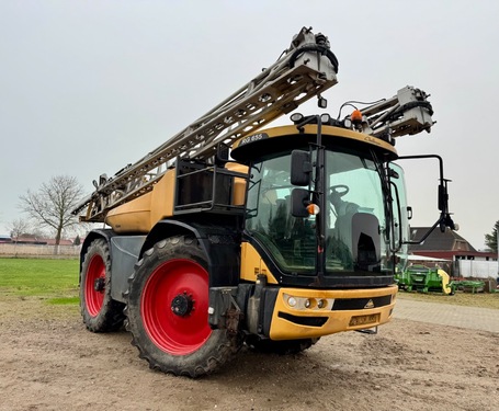 CHALLENGER Rogator RG 655