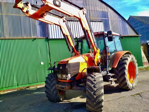 Kubota M 128 X