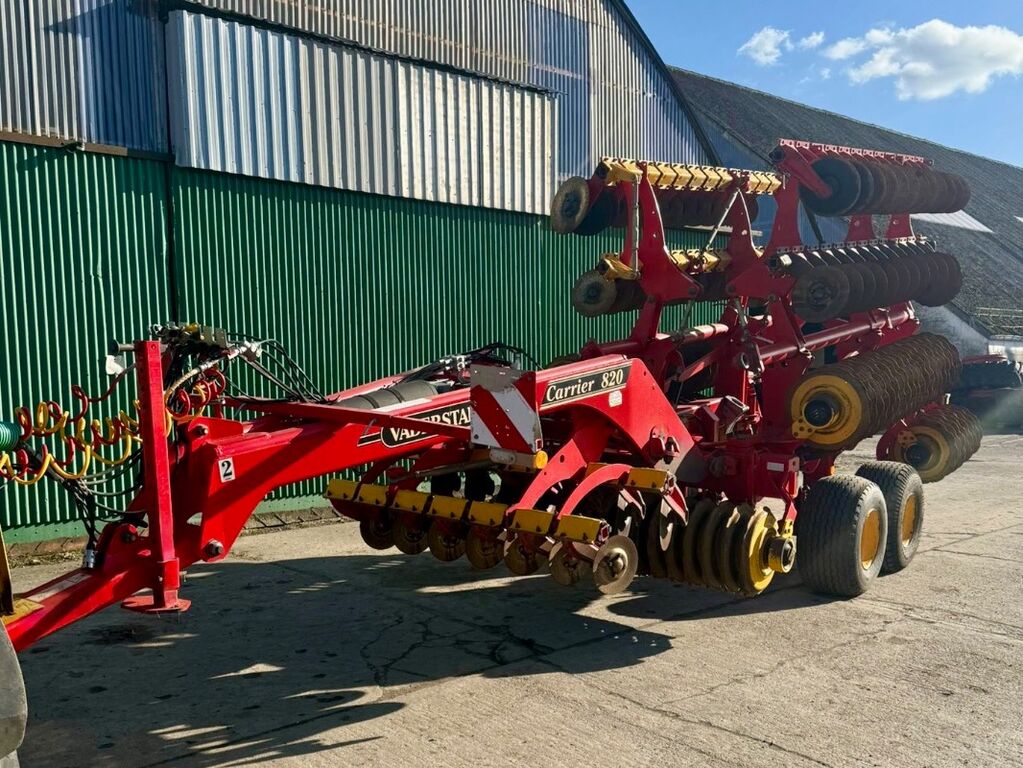 Väderstad Carrier CR820 - Single SteelRunner 2