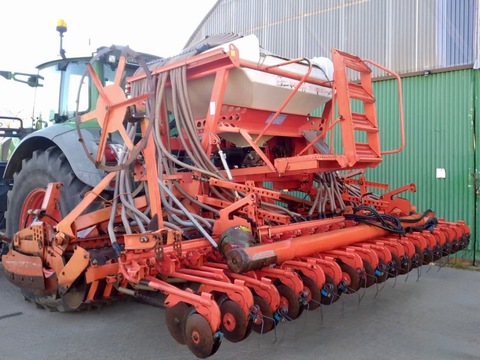 Kuhn HR4502 + Venta TI