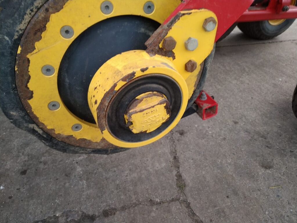 Väderstad Carrier 650 Crosscutter Knife 3