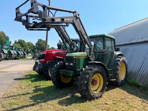 John Deere 6810