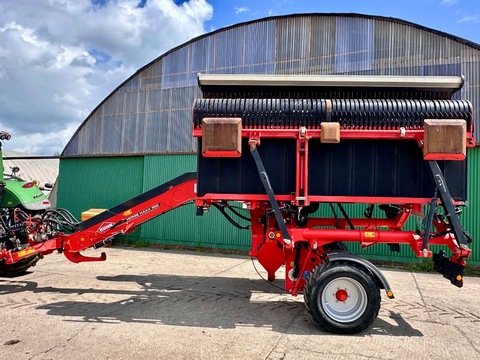 Kuhn Merge Maxx 950 - Bandschwader